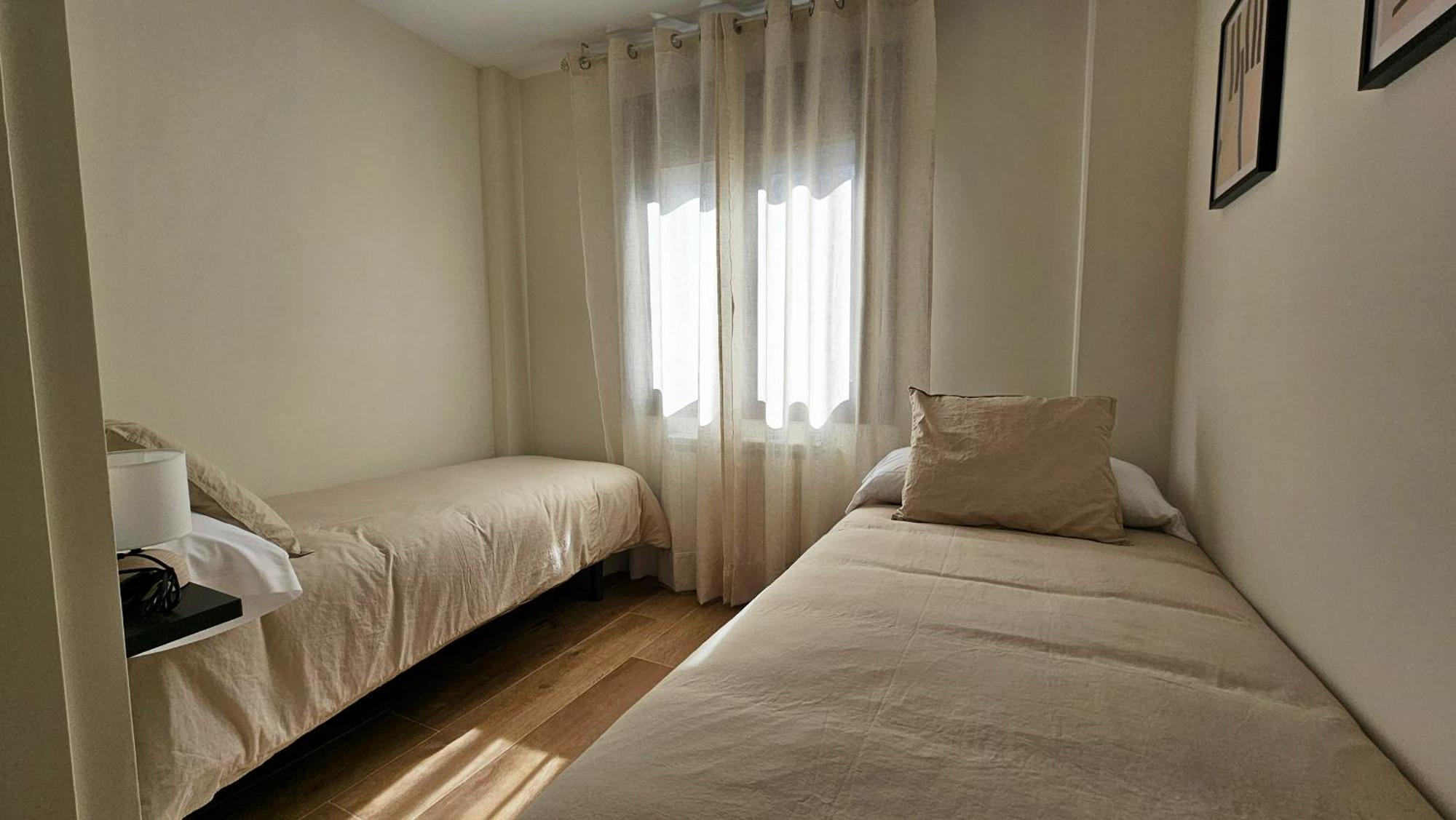 Apartamentos La Florida Касаларейна Екстериор снимка